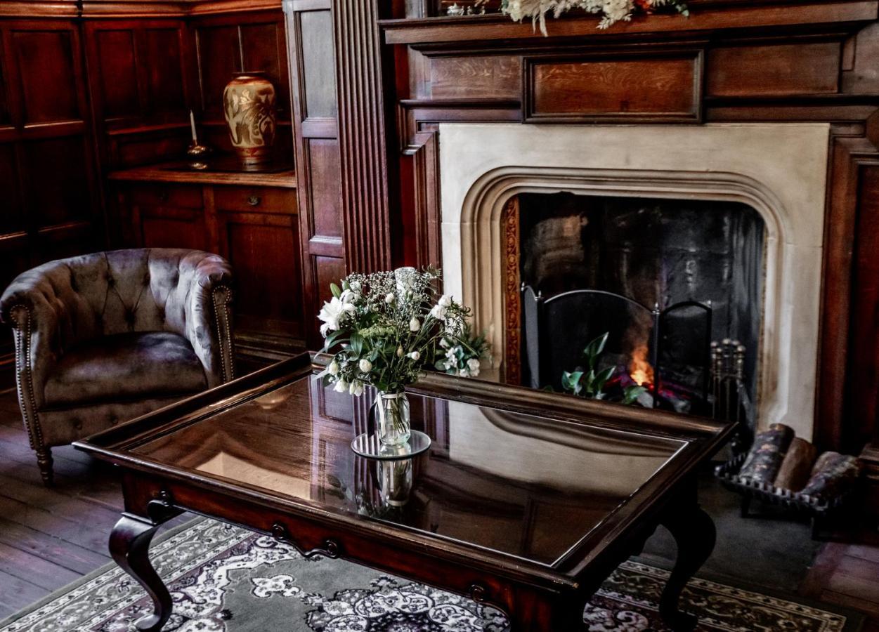 Woodborough Hall Eksteriør billede